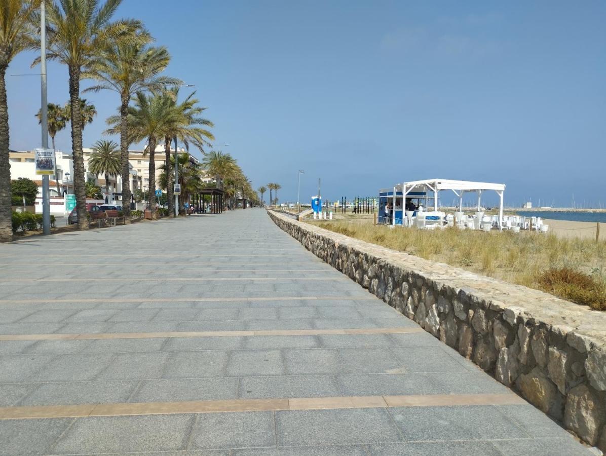 Atico Frente Al Mar Con Parking Para 5 Personas Calafell Exterior foto