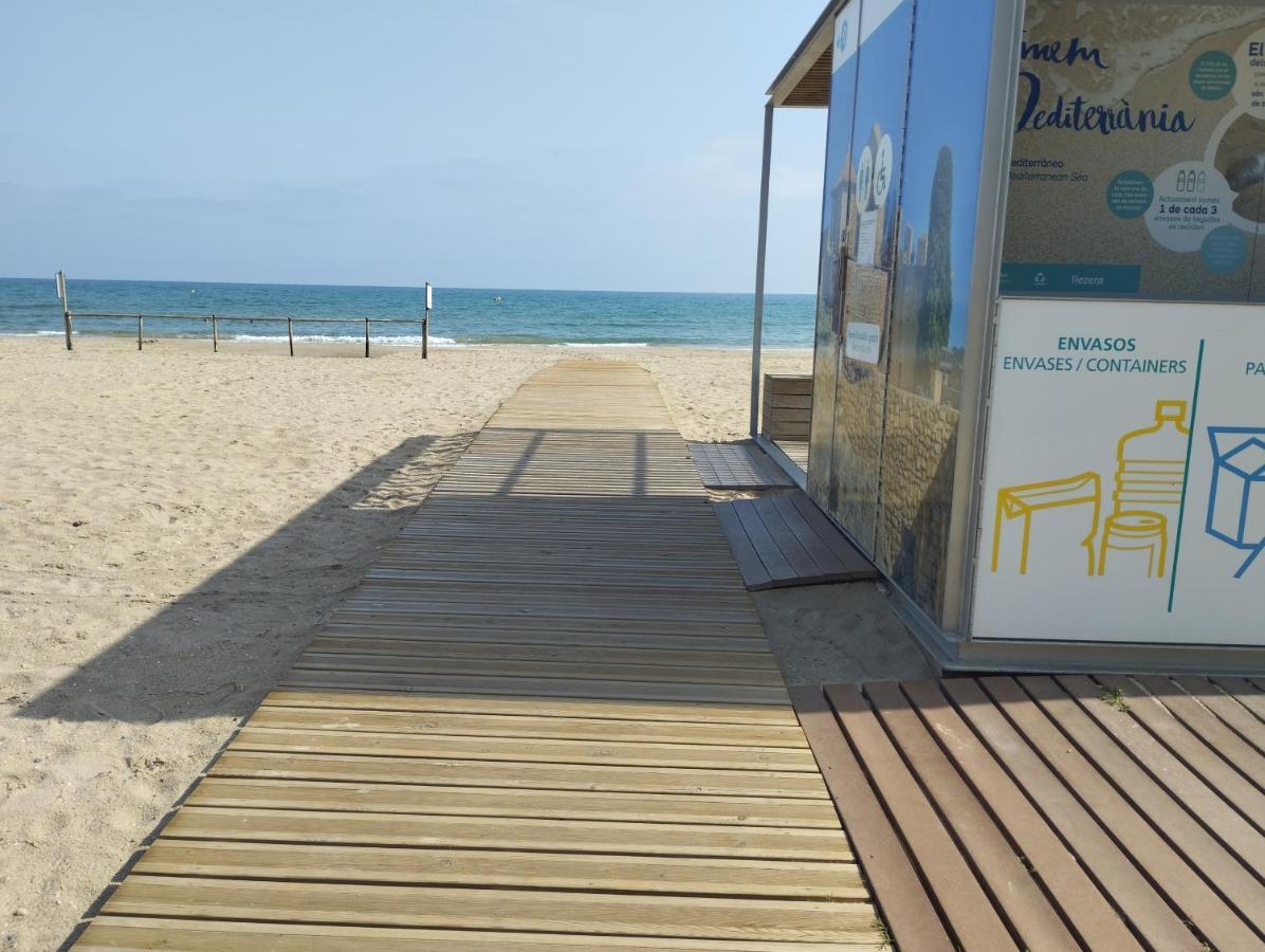 Atico Frente Al Mar Con Parking Para 5 Personas Calafell Exterior foto